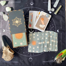 Load image into Gallery viewer, Moon Magic Tarot Deck-4