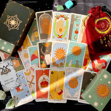 Load image into Gallery viewer, Moon Magic Tarot Deck-2