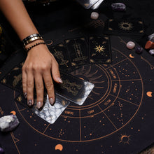 Load image into Gallery viewer, Sunlight Tarot Deck-5