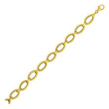 Load image into Gallery viewer, Textured Oval Link Bracelet in 14k Yellow Gold
