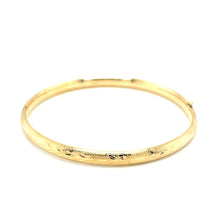 Load image into Gallery viewer, 10k Yellow Gold Botanical Pattern Florentine Bangle
