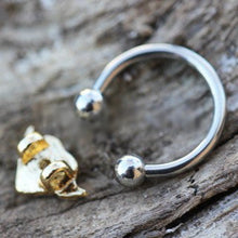 Load image into Gallery viewer, 316L Stainless Steel Gold Plated Heart Snap-In Captive Bead Ring / Septum Ring
