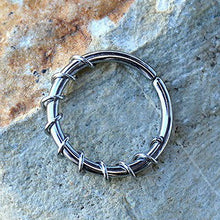 Load image into Gallery viewer, 316L Stainless Steel Twisted Wire Seamless Ring
