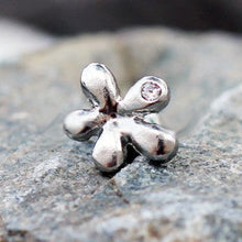 Load image into Gallery viewer, 316L Stainless Steel Dew on Wildflower Cartilage Earring
