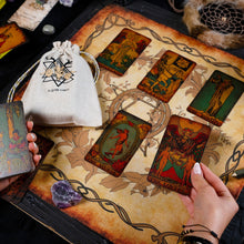 Load image into Gallery viewer, Vintage Bag for Tarot Cards-3
